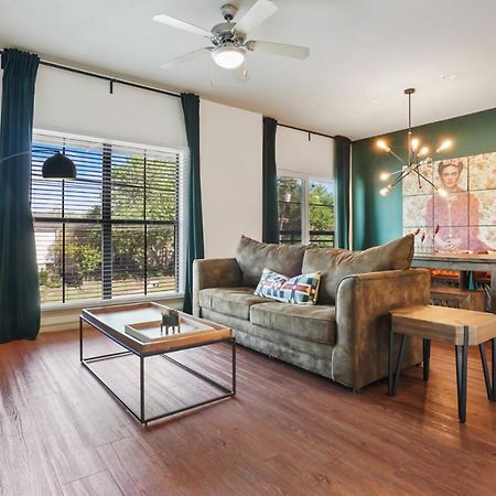 Stylish 4Br With Smart Tv And Free Garage Parking Apartamento Austin Exterior foto