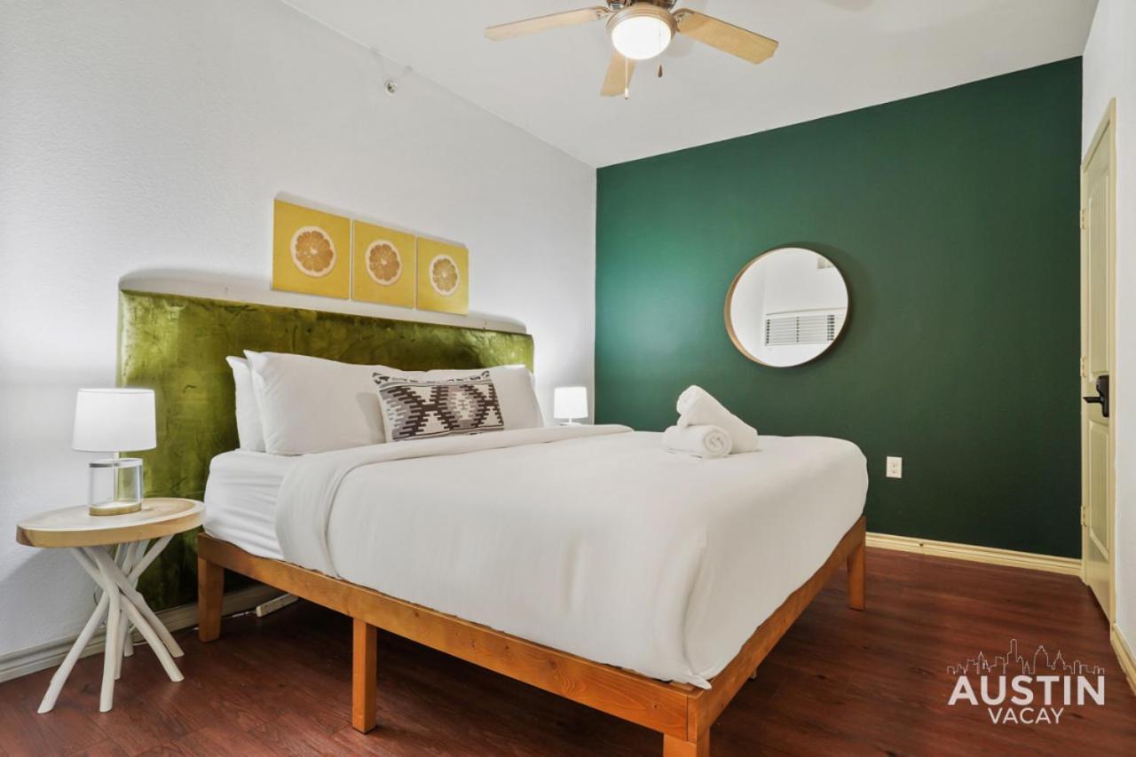 Stylish 4Br With Smart Tv And Free Garage Parking Apartamento Austin Exterior foto