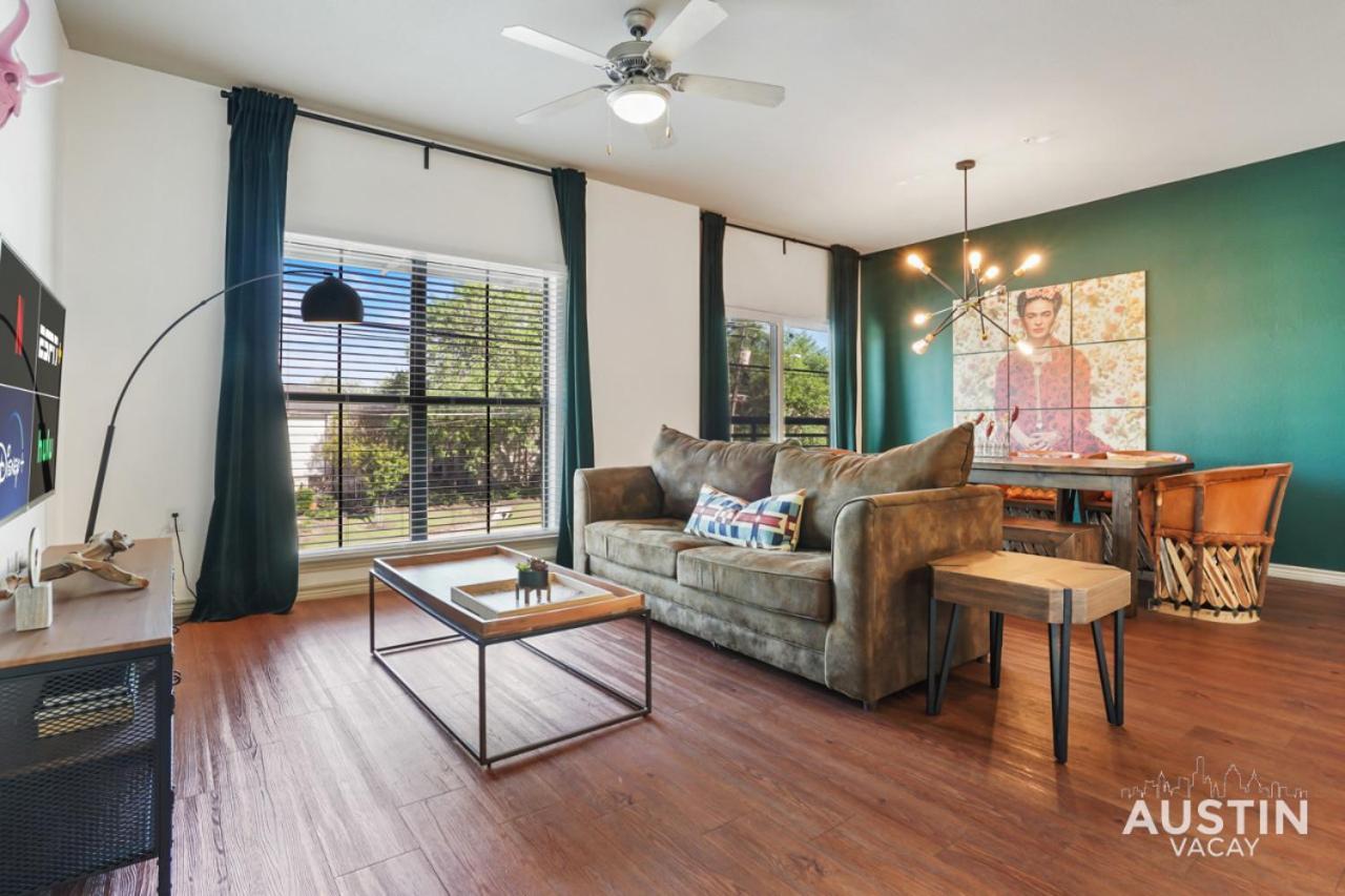Stylish 4Br With Smart Tv And Free Garage Parking Apartamento Austin Exterior foto