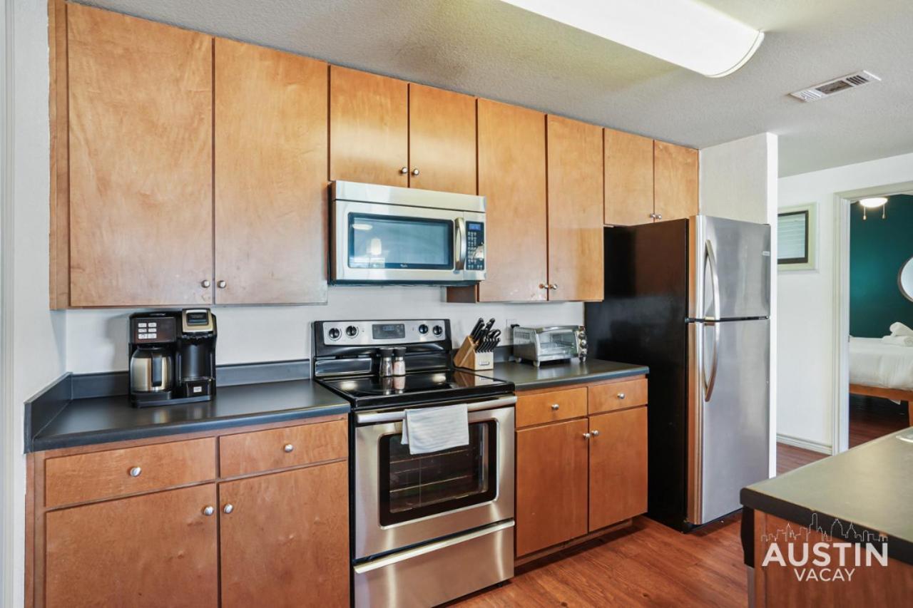 Stylish 4Br With Smart Tv And Free Garage Parking Apartamento Austin Exterior foto