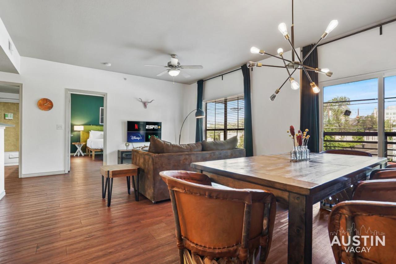 Stylish 4Br With Smart Tv And Free Garage Parking Apartamento Austin Exterior foto