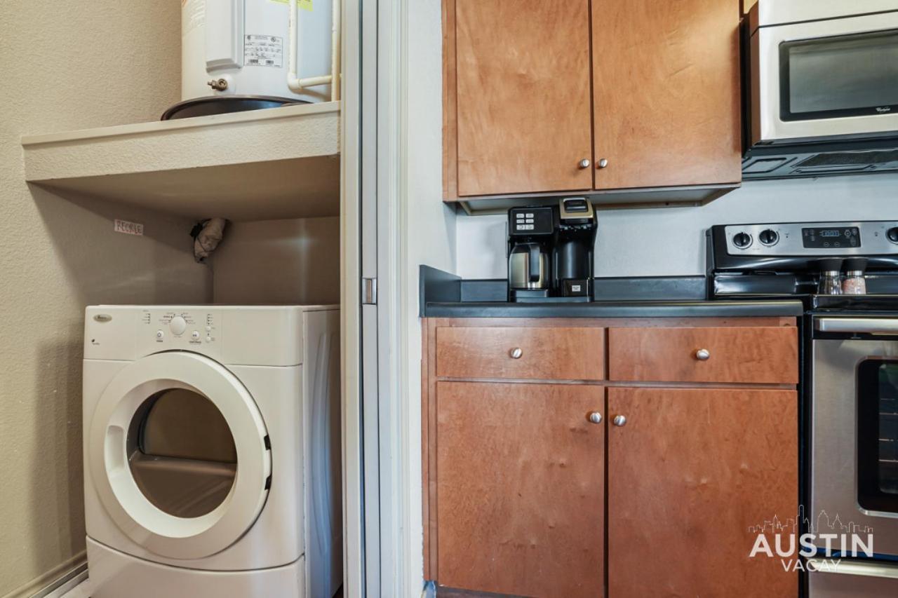 Stylish 4Br With Smart Tv And Free Garage Parking Apartamento Austin Exterior foto